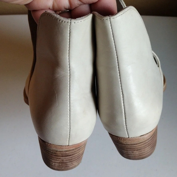 Free People Women's Ecru Charm Double V Leather Ankle Boot Sz 37 (6.5-7)-Boho - Picture 6 of 10